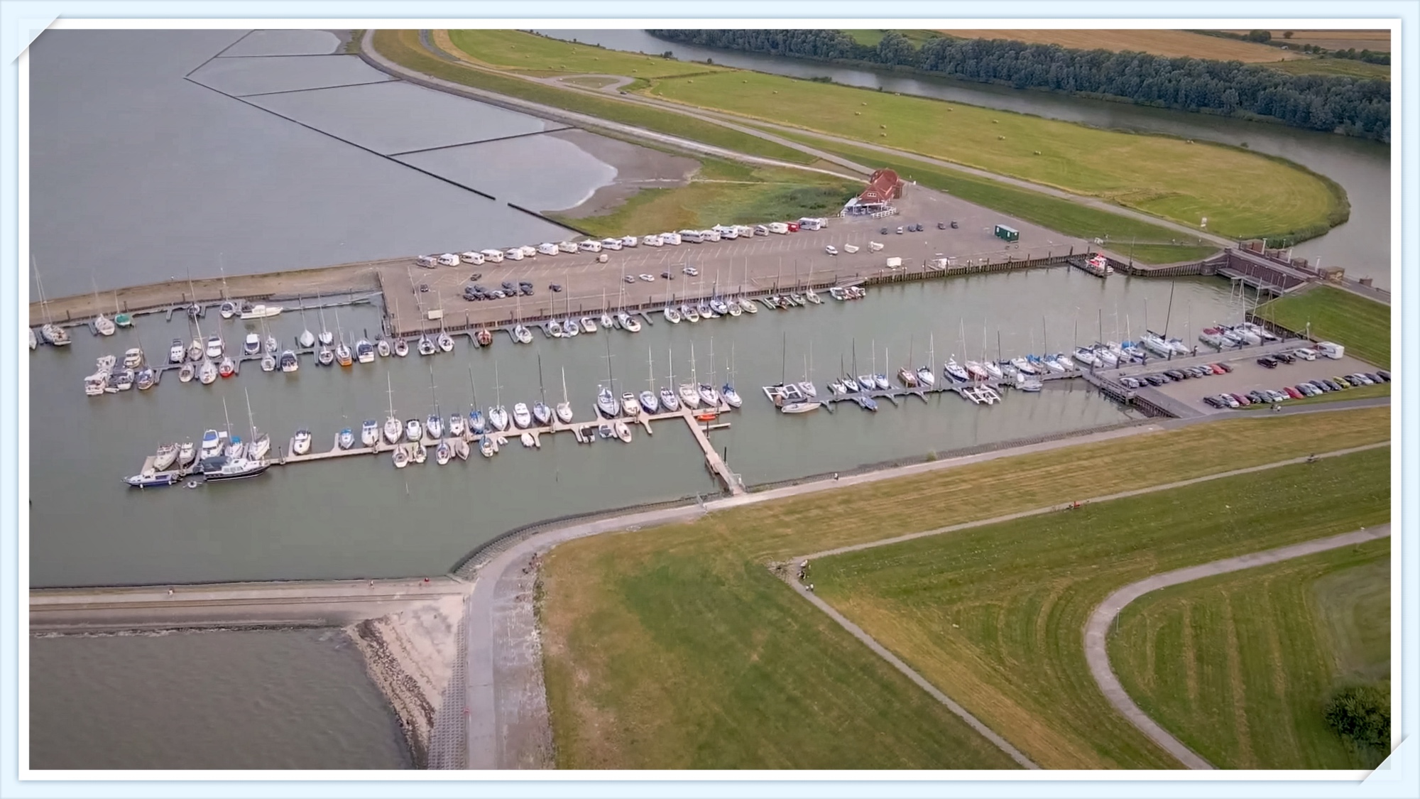 Horumersieler Hafen Luftbild